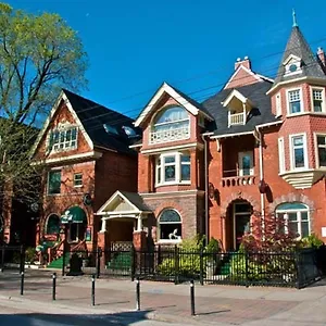 https://madison-manor-bb-and-pub.hotelstorontoontario.org